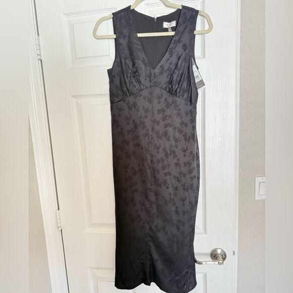 BCBG Black Floral V-Neck Dress satin effect - Picture 1 of 6